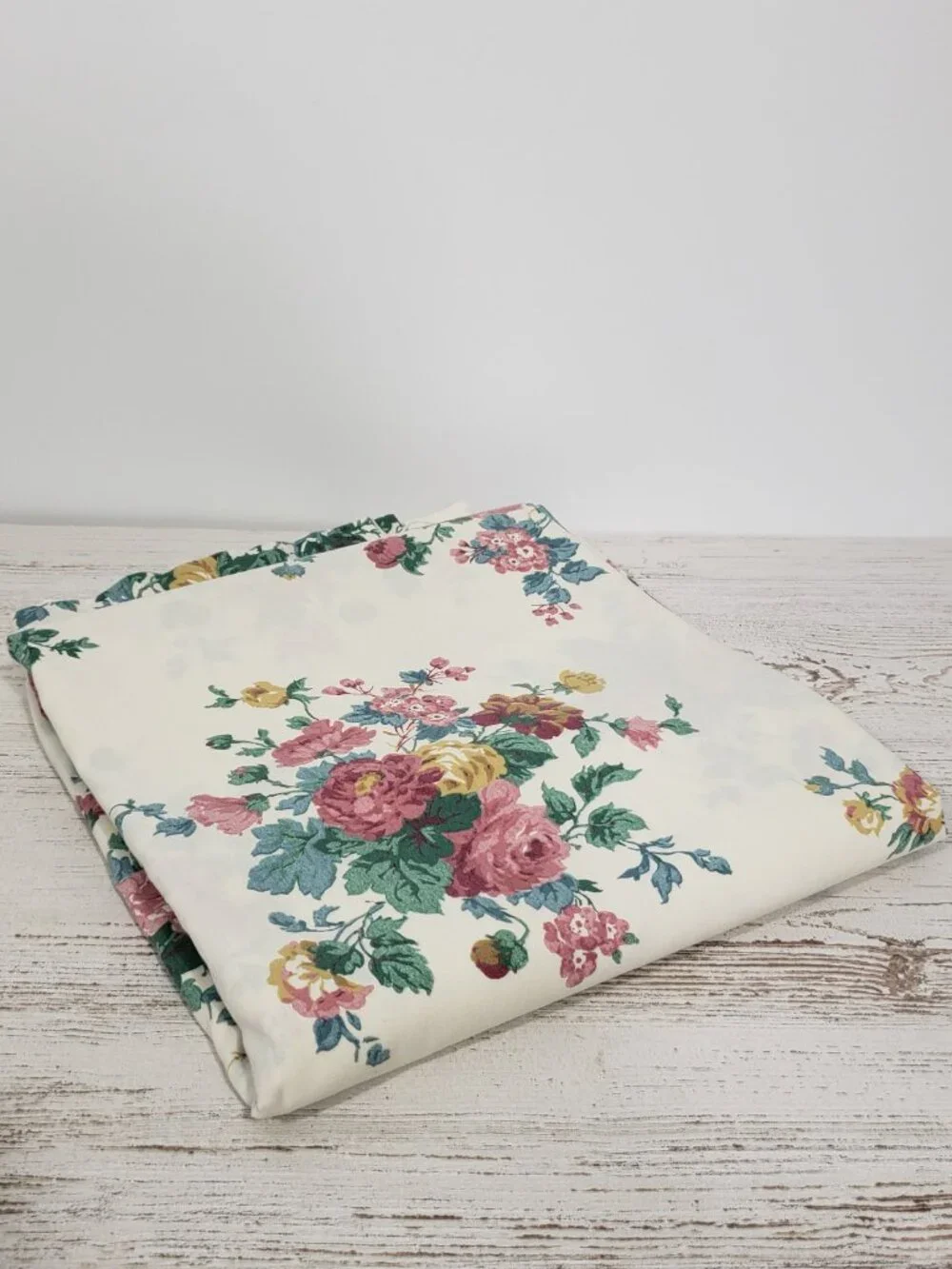 Thomaston Full Flat Floral Sheet Vintage Cottagecore Grandmacore Shabbychic